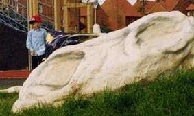 Full size replica of Allosaur skull, by Bill Billings.